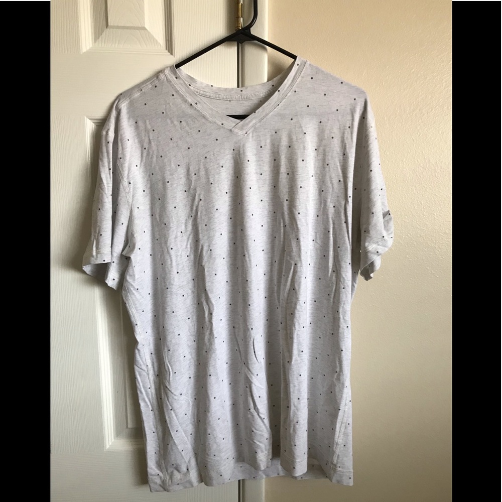 Men’s Lululemon v neck shirt